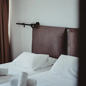 Ovis Aparthotel